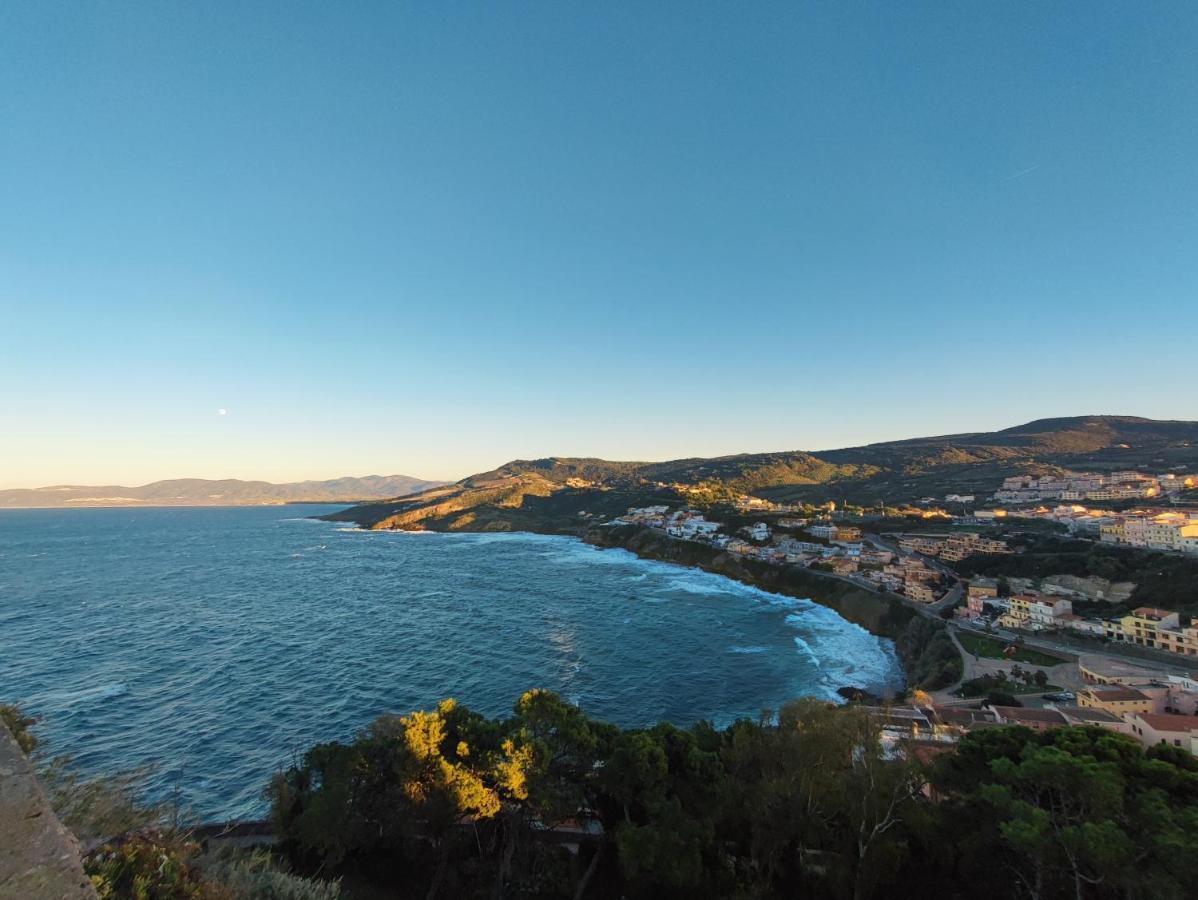Bed and Breakfast Residenza Nel Borgo L'Appusentu Кастельсардо Экстерьер фото