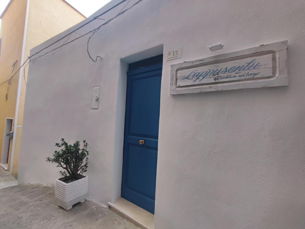 Bed and Breakfast Residenza Nel Borgo L'Appusentu Кастельсардо Экстерьер фото