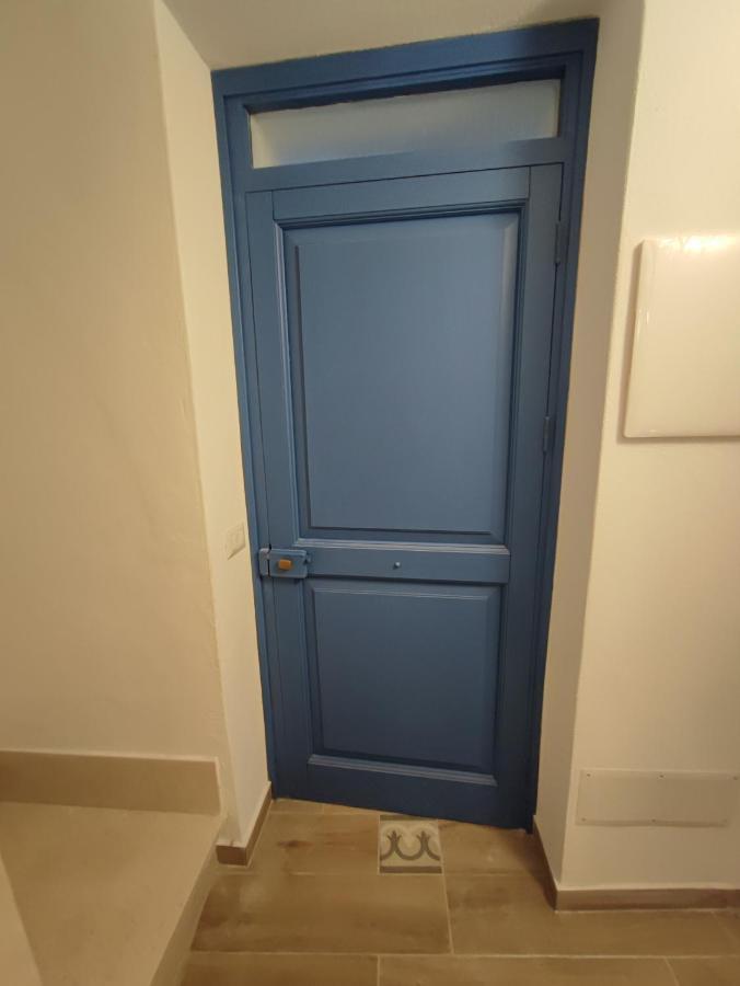 Bed and Breakfast Residenza Nel Borgo L'Appusentu Кастельсардо Экстерьер фото